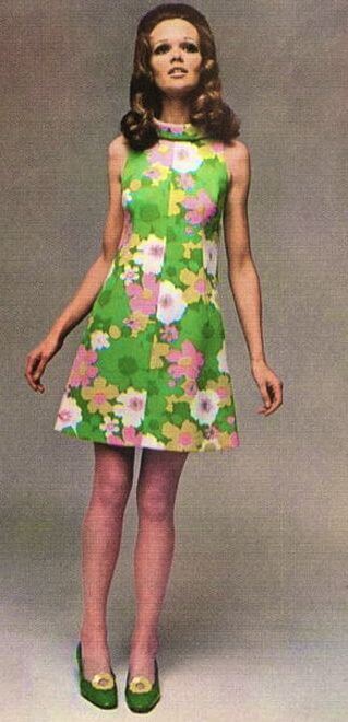 modelo de vestido curto 1960